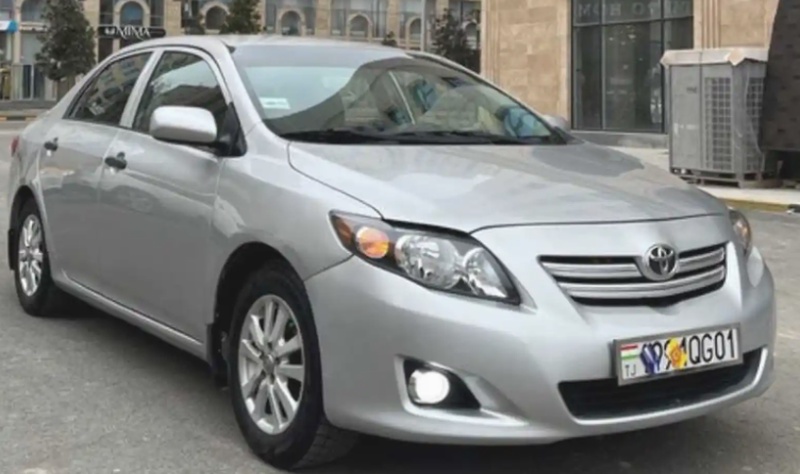 Лобовое стекло на Toyota Corolla 2